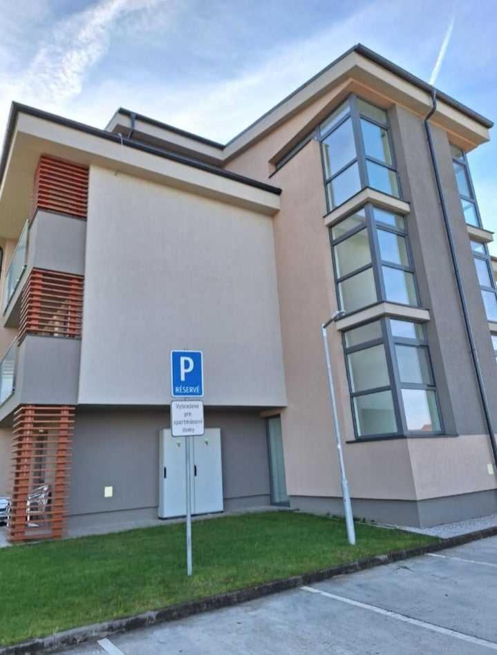 Diamond - Luxusny Apartman Marco Podhájska 외부 사진
